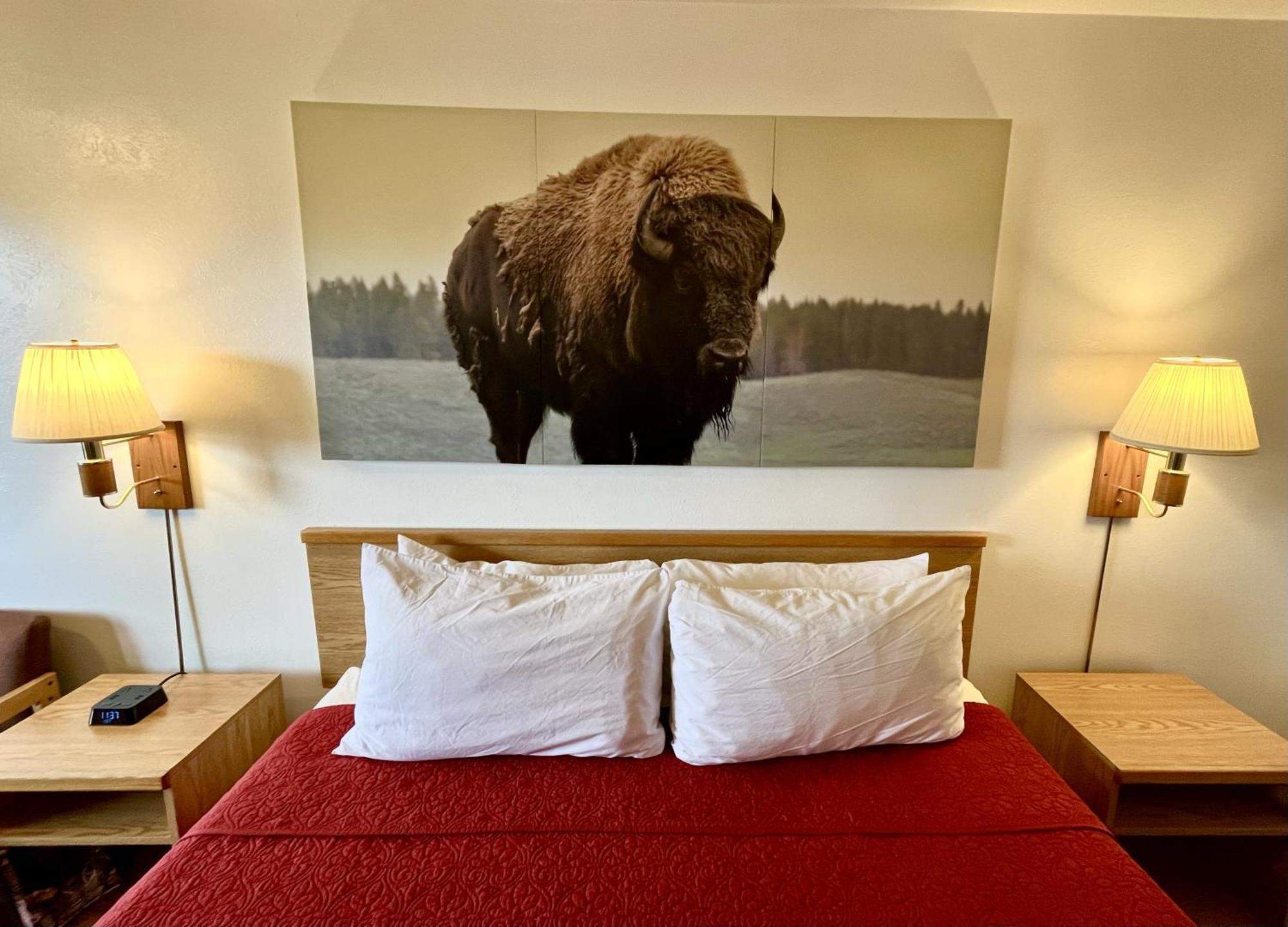 Red Bear Inn Ennis Exteriér fotografie